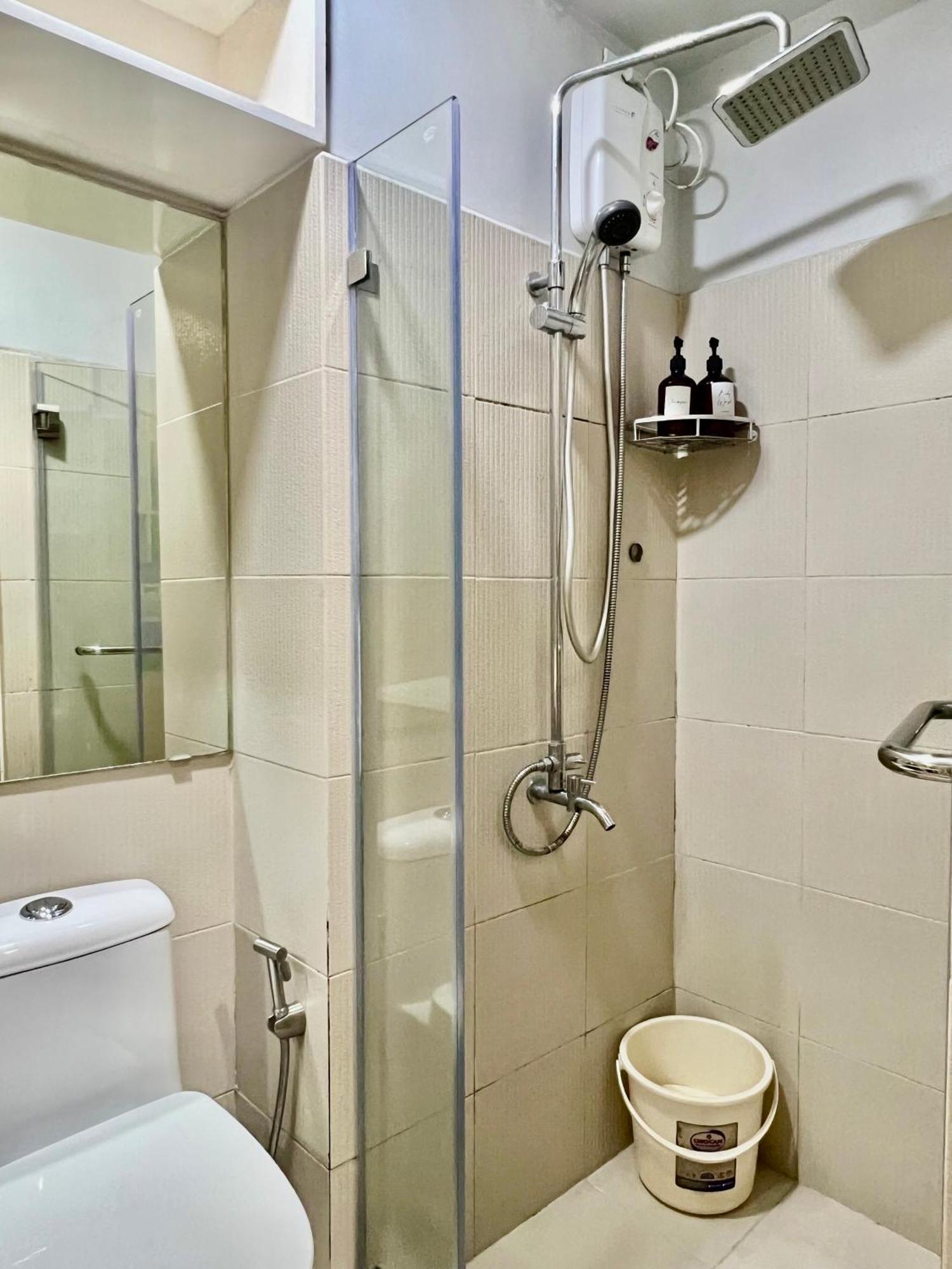 Grass Residences Tower 5 マニラ市 エクステリア 写真